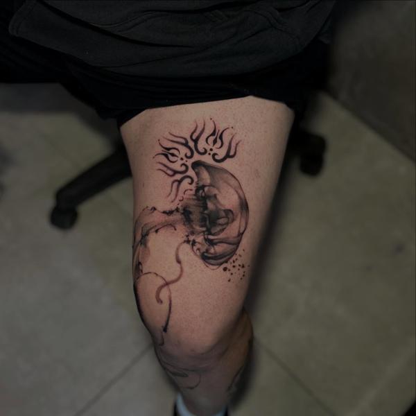 Realism jellyfish tattoo by @_mikotattoo