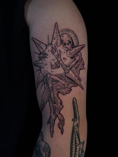 Illustrative skeleton sun tattoo by @whymetattoo