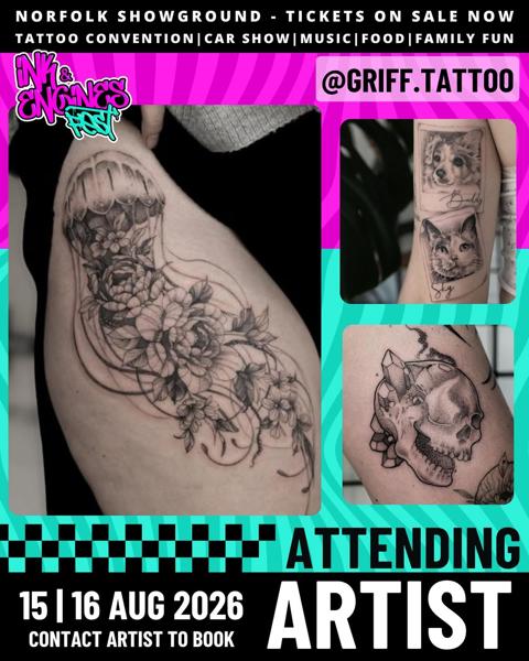Blackwork floral snake tattoo by @griff.tattoo