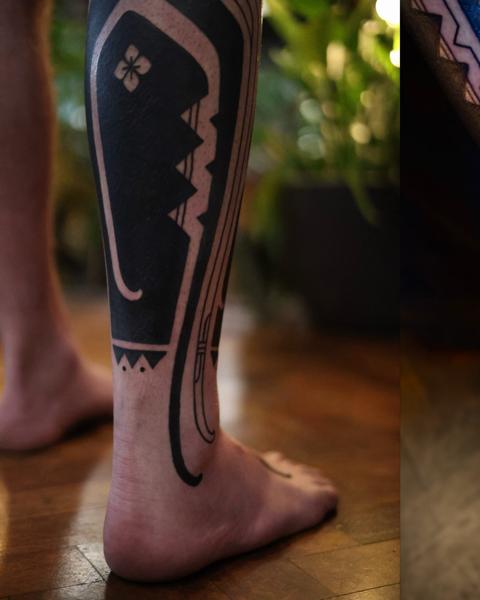 Blackwork abstract design tattoo by @hanumantra