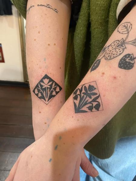 Blackwork floral pattern tattoo by @helenbrowntattoo13