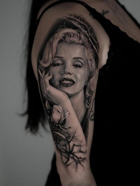 Realism marilyn monroe portrait tattoo by @hellekarger_tattoo