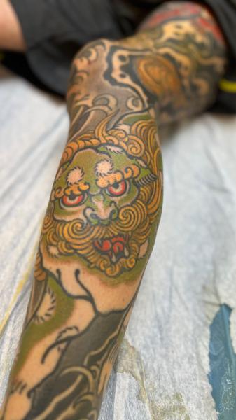 Japanese foo dog tattoo by @iamthecobra
