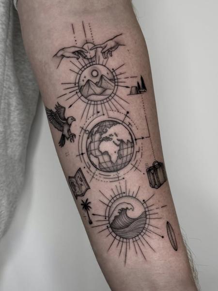 Fine line geometric travel tattoo by @illytattoo
