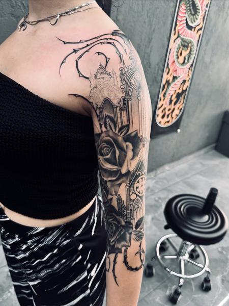 Blackwork gothic architecture tattoo by @il.egall