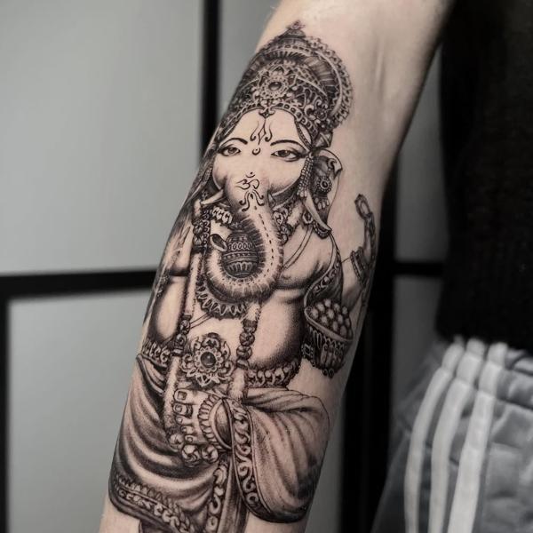 Blackwork hindu ganesha tattoo by @60needle