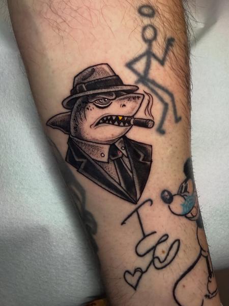 Illustrative gangster shark tattoo by @illson_ntc
