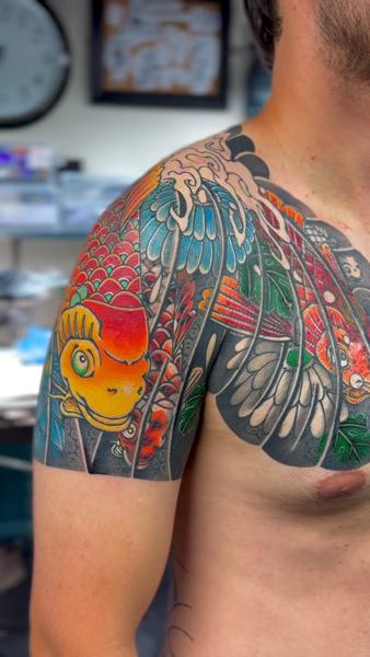 Japanese koi fish tattoo by @imzunii_irezumi