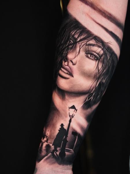 Realism woman and street scene tattoo by @inx.tattoo