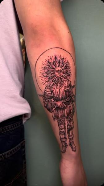 Blackwork sun knight tattoo by @jammersink