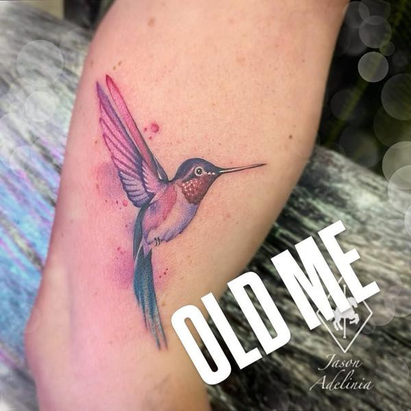 Realism hummingbird tattoo by @jason_adelinia