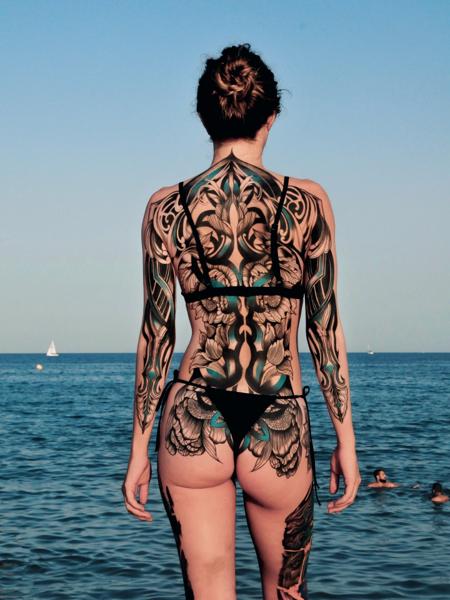 Ornamental ornamental back piece tattoo by @jessicasvartvit
