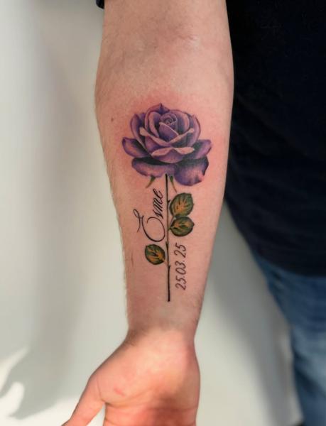 Realism purple rose tattoo by @jess_dias_tattoos