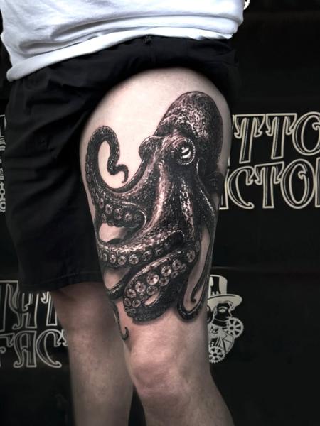 Realism octopus tattoo by @jim.tat