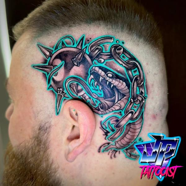 New school spiked chain tattoo by @heartanddagger.tattoo