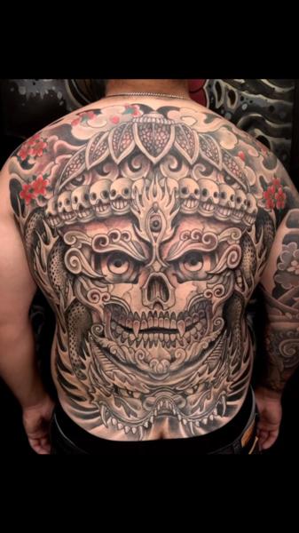 Japanese demonic skull tattoo by @jojoackermann