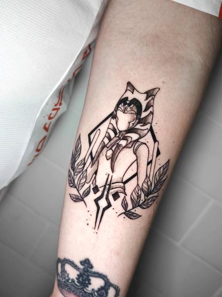 Linework character portrait tattoo by @joseffadel