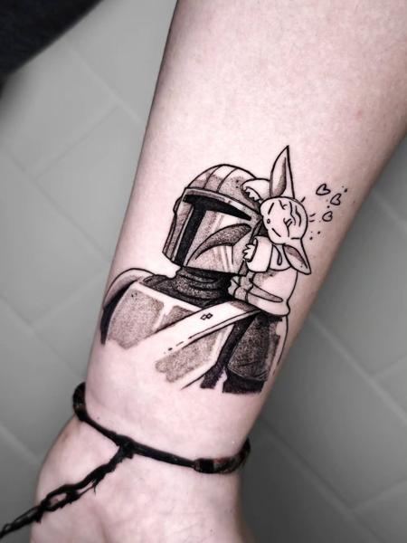 Illustrative helmet and creature tattoo by @joseffadel