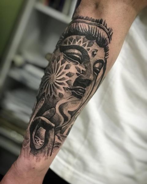 Blackwork ornamental ornamental buddha tattoo by @ztattoofloripa
