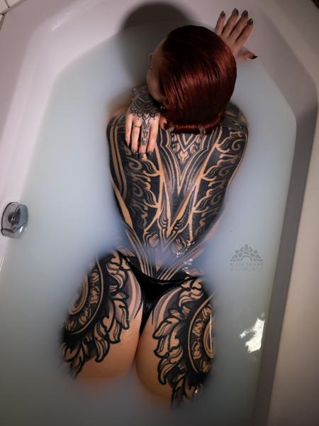 Ornamental ornamental back tattoo by @junkjane