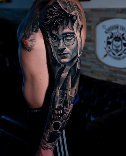 Realism wizard portrait tattoo by @kalu_ink