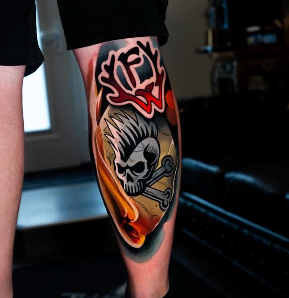 New School punk skull tattoo by @kalu_ink