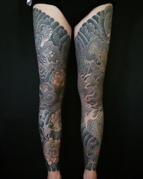 Japanese tiger dragon tattoo by @kanae_tattooer