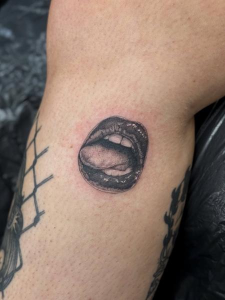 Realism open mouth tattoo by @katcorneytattoo