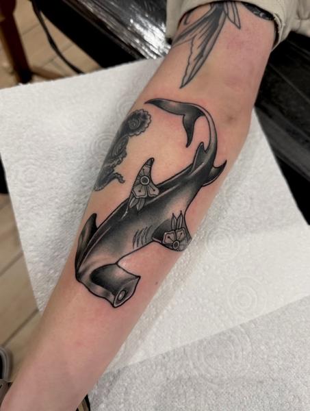 Neo-traditional floral hammerhead shark tattoo by @katysars