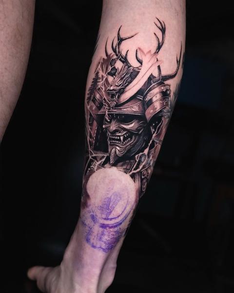 Realism samurai skull tattoo by @kazin_tattooer