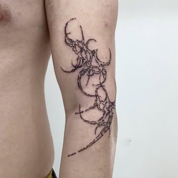 Abstract abstract linework tattoo by @kona_trv