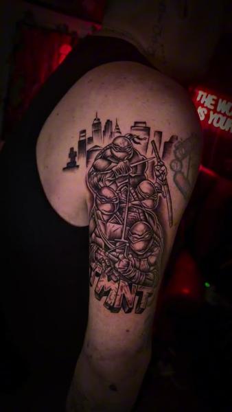 Illustrative ninja turtles skyline tattoo by @kylepotterink