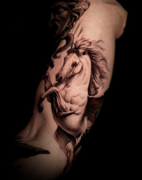 Realism pegasus tattoo by @lisa__ink