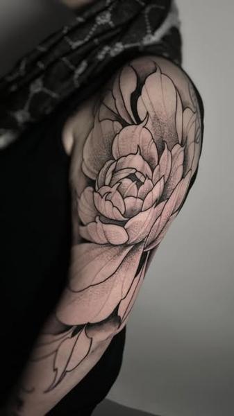 Dotwork floral floral peony tattoo by @loreta.win.tattoo