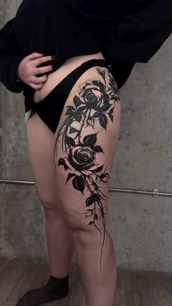 Blackwork blackwork roses tattoo by @loz_tattooer