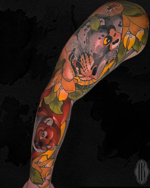 Neo-traditional leopard red panda tattoo by @lukaskaytattoo
