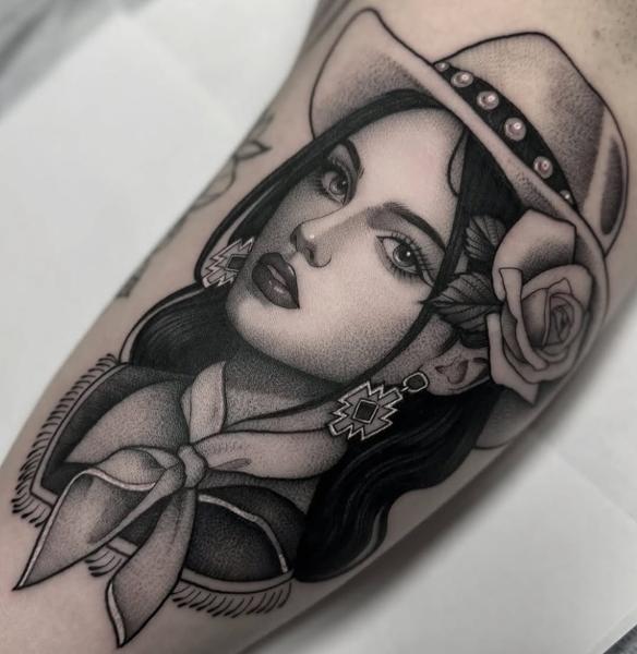 Realism cowgirl portrait tattoo by @lunalucerotattoo