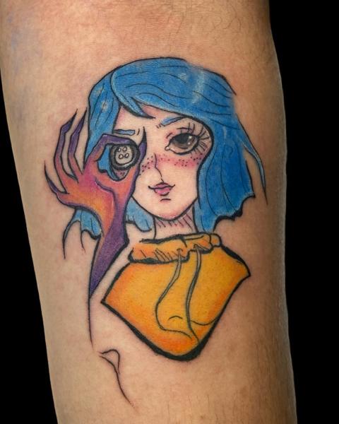 Illustrative coraline character tattoo by @mama.tattooo