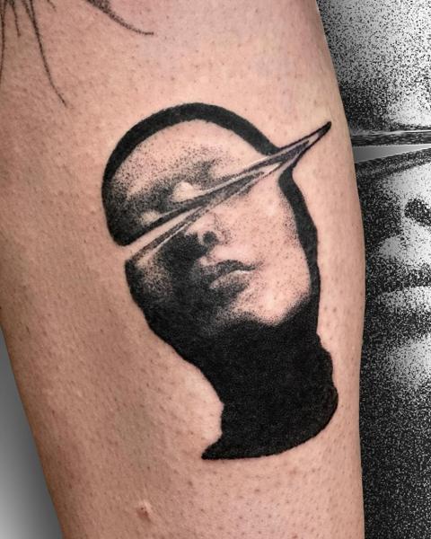 Blackwork abstract face tattoo by @salvidenning_art