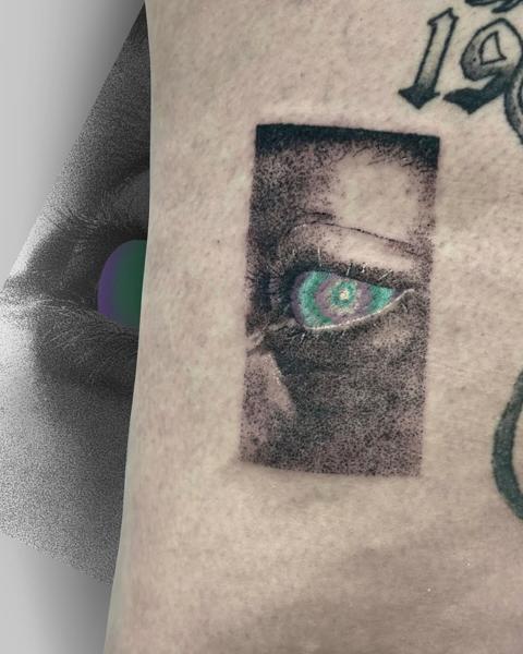 Realism realistic eye tattoo by @salvidenning_art