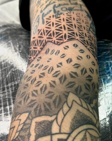 Geometric geometric pattern tattoo by @garagetattooshop