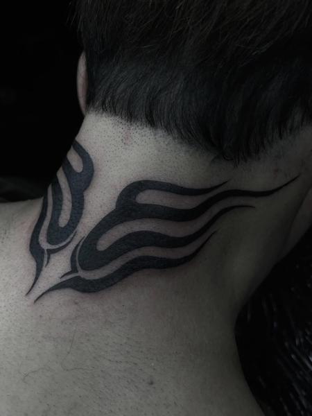 Blackwork abstract waves tattoo by @nerilink