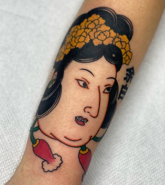 Traditional traditional woman tattoo by @marsu_tattooer