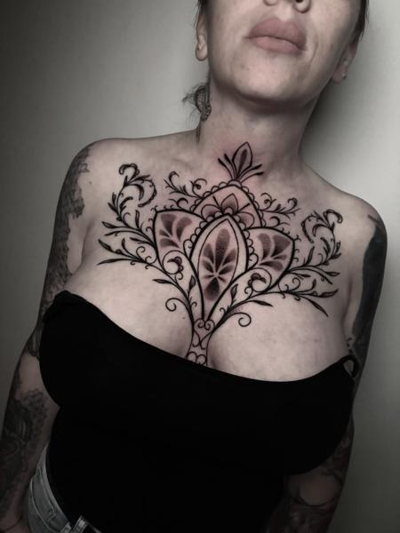 Ornamental ornamental design tattoo by @mate.arnoth.tattoos