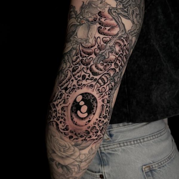 Dotwork abstract eye tattoo by @matt.ono.tattoo