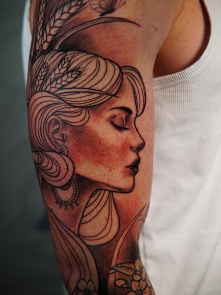 Linework woman profile tattoo by @max_wood_art