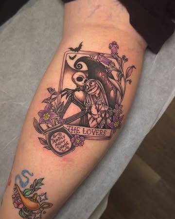 Neo-traditional nightmare lovers tarot tattoo by @meg.tattz