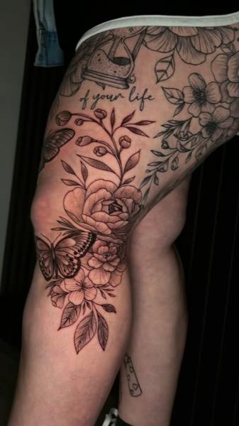 Fine line floral butterflies tattoo by @megz.ink