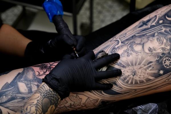 Blackwork mystical woman tattoo by @melina_tattoo
