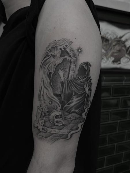 Blackwork sorcerer and ghost tattoo by @melina_tattoo